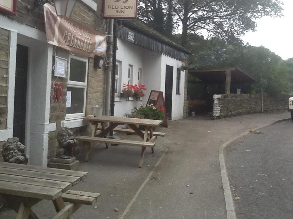 The Red Lion Inn Holmfirth Kültér fotó